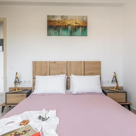 Alkyonis Visus House Triovasálos